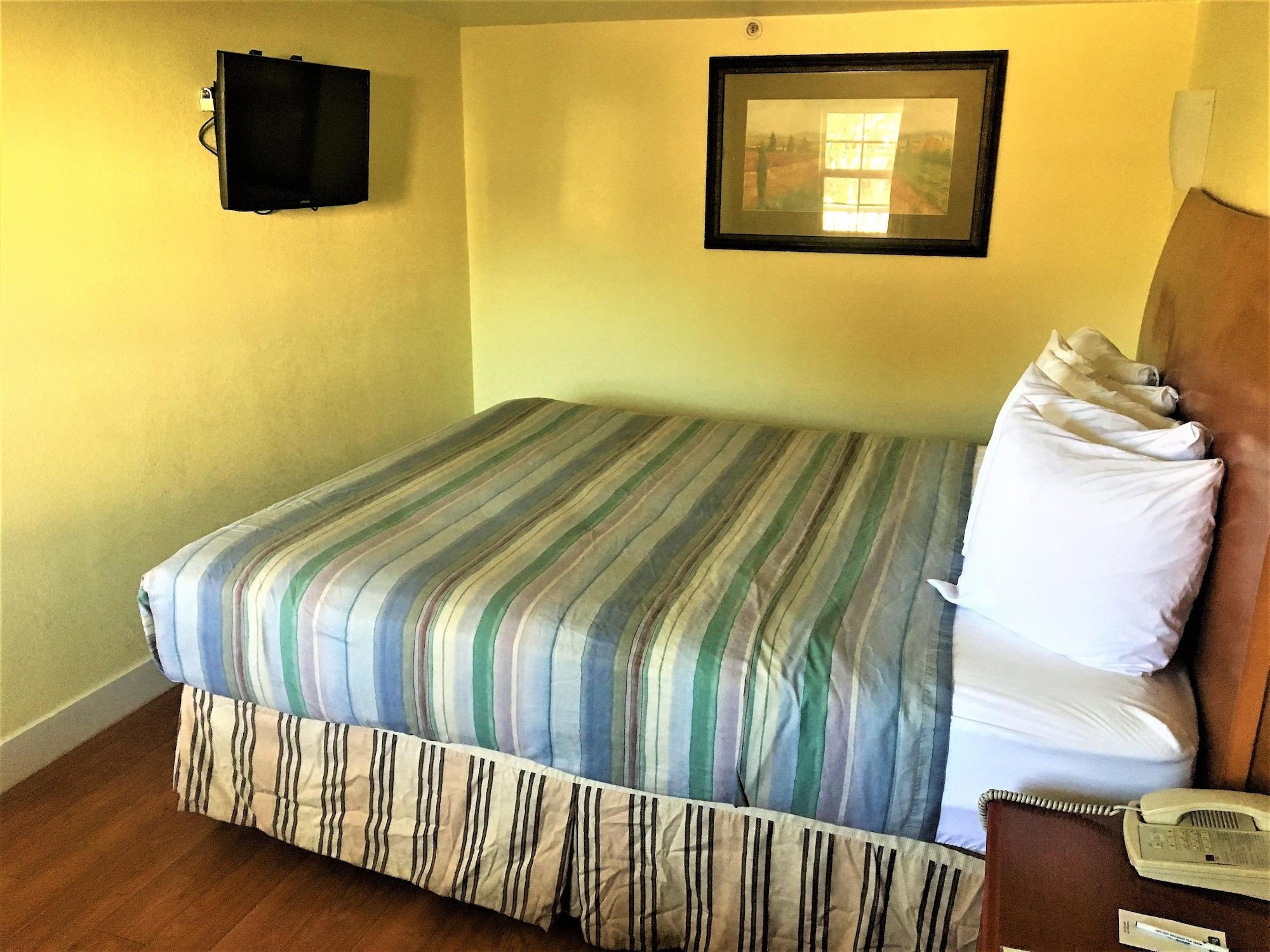 Travelodge By Wyndham Fairfield/Napa Valley Exterior photo