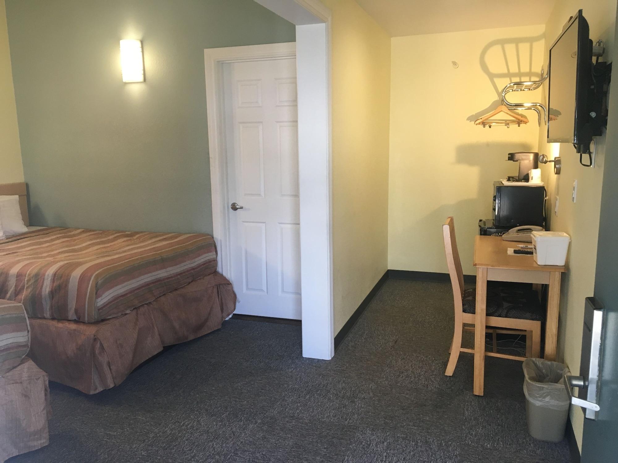 Travelodge By Wyndham Fairfield/Napa Valley Exterior photo